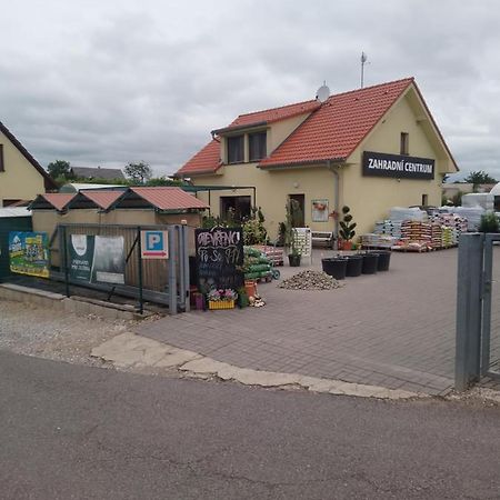Garden Apartments Znojmo Luaran gambar